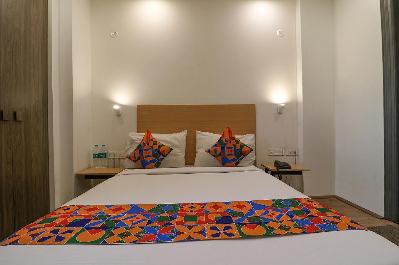 Fabhotel The Chaitanyas Rohini Sec 18 Delhi Zewnętrze zdjęcie