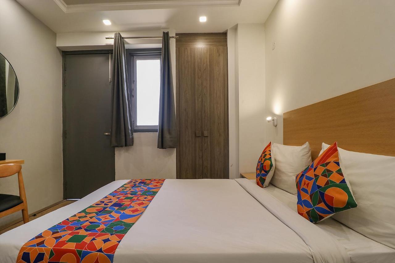 Fabhotel The Chaitanyas Rohini Sec 18 Delhi Zewnętrze zdjęcie